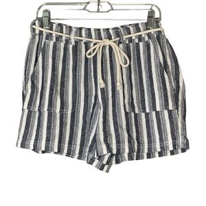Alexander Jordan midnight blue and white stripe beach short with pockets. Size M